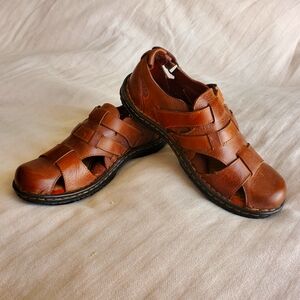 Brand New BORN Full Grain Leather Fishermancore Fishermen's Sandals US 7.5